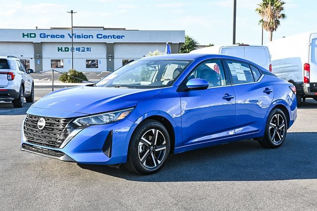 Used 2024 Nissan Sentra SV FWD image 3