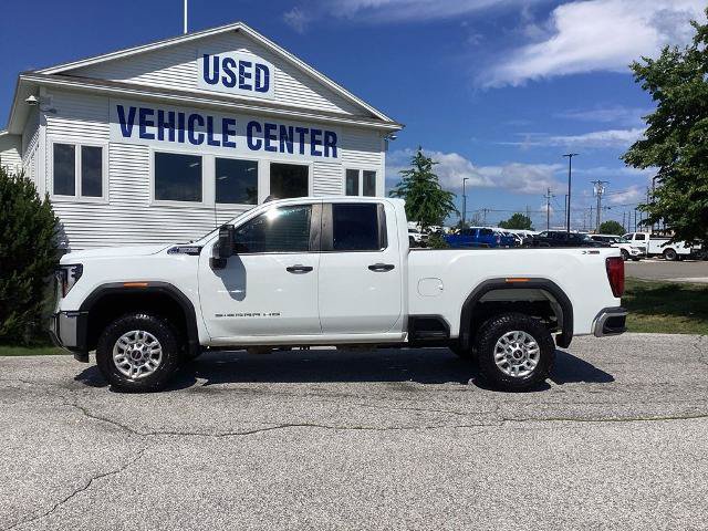 Used 2024 GMC Sierra 2500 Pro w/ Convenience Package AWD/4WD image 3