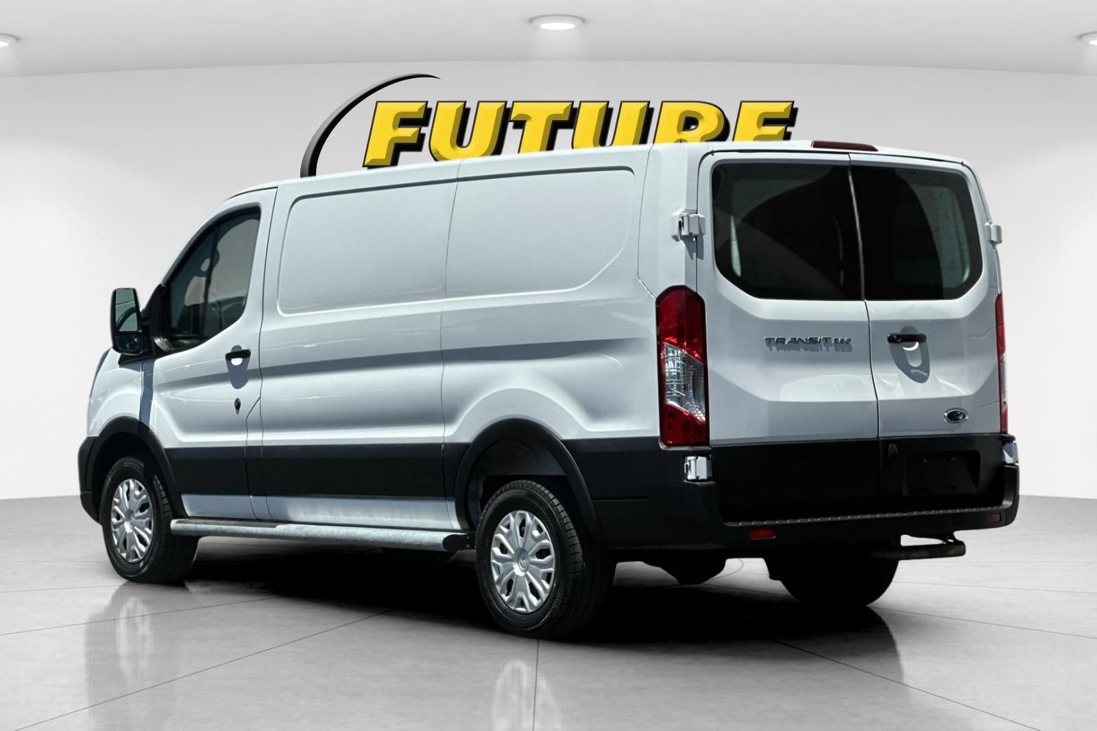 Certified 2025 Ford Transit 250 Low Roof w/ Exterior Upgrade Package RWD image 5