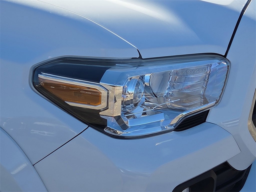 Used 2019 Toyota Tacoma SR5 image 10