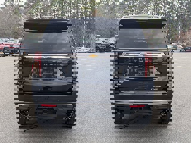 Used 2021 Chevrolet Tahoe Premier w/ Premium Package image 4