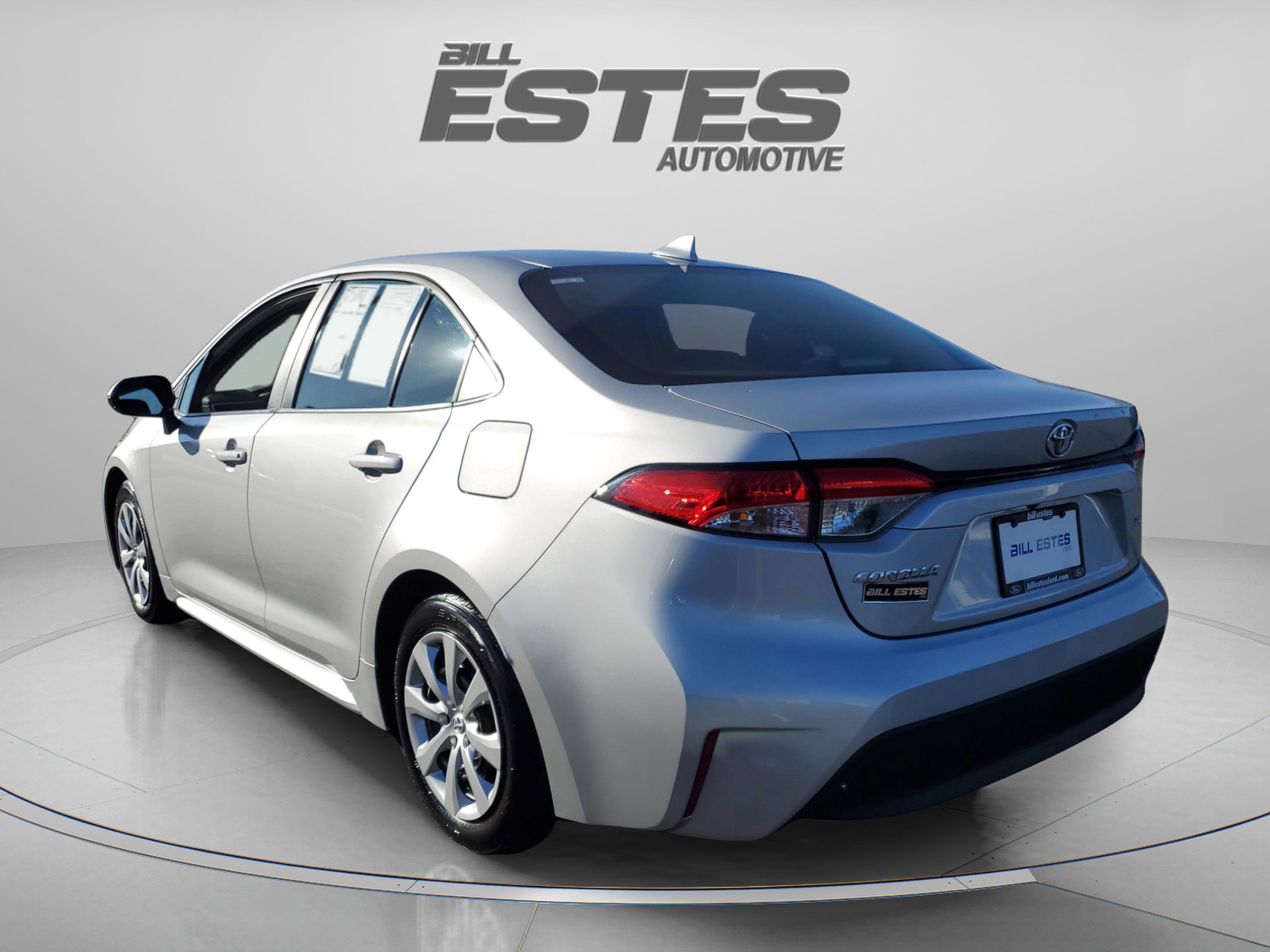 Used 2024 Toyota Corolla LE image 2