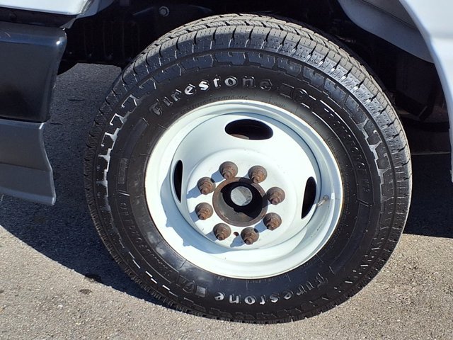 Certified 2022 Ford E-350 and Econoline 350 Super Duty RWD image 29