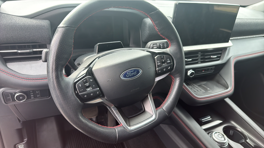 Certified 2025 Ford Explorer ST-Line w/ Premium Package AWD/4WD image 15