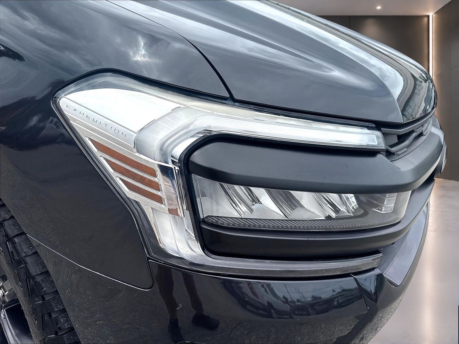 Certified 2023 Ford Expedition XLT RWD image 33