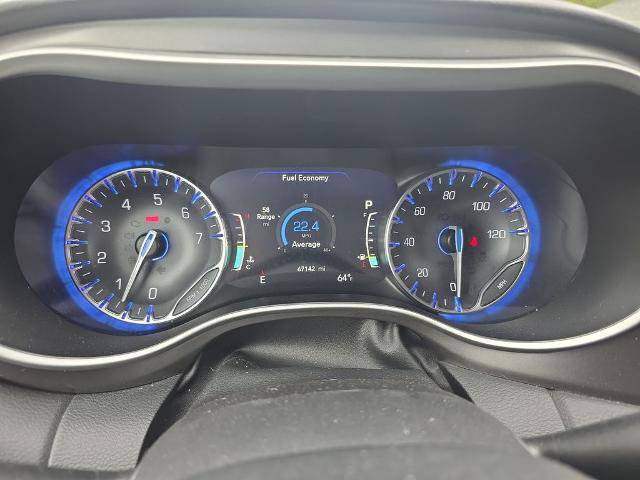 Used 2024 Chrysler Pacifica Touring-L FWD image 22
