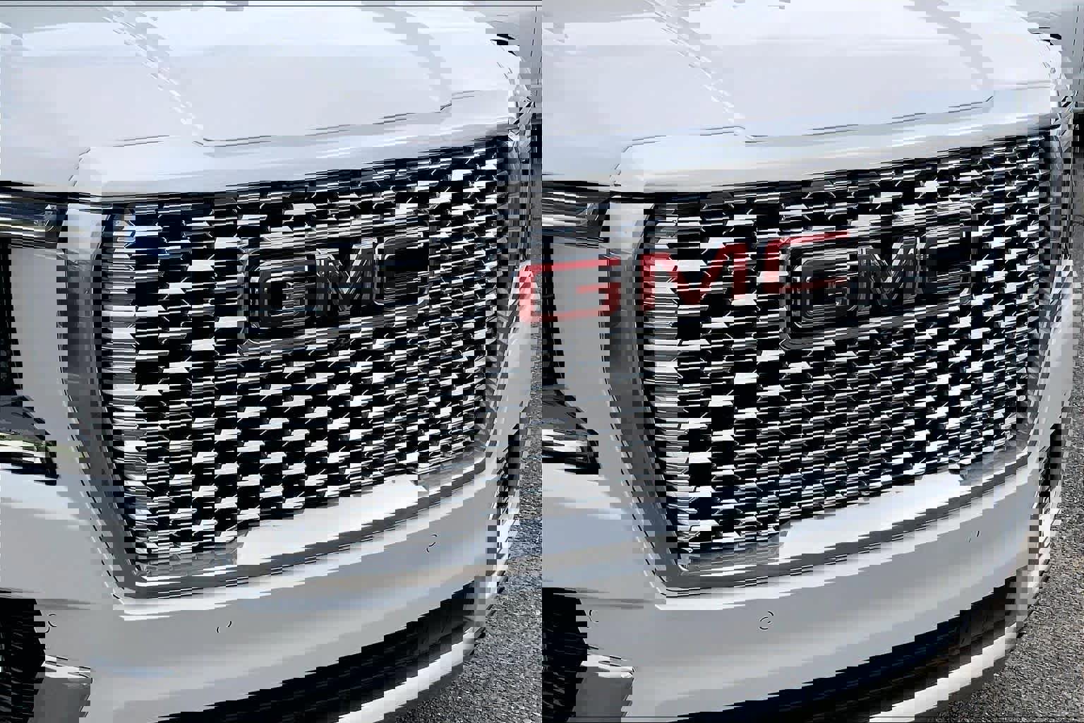 Used 2021 GMC Yukon Denali w/ Denali Premium Package image 30