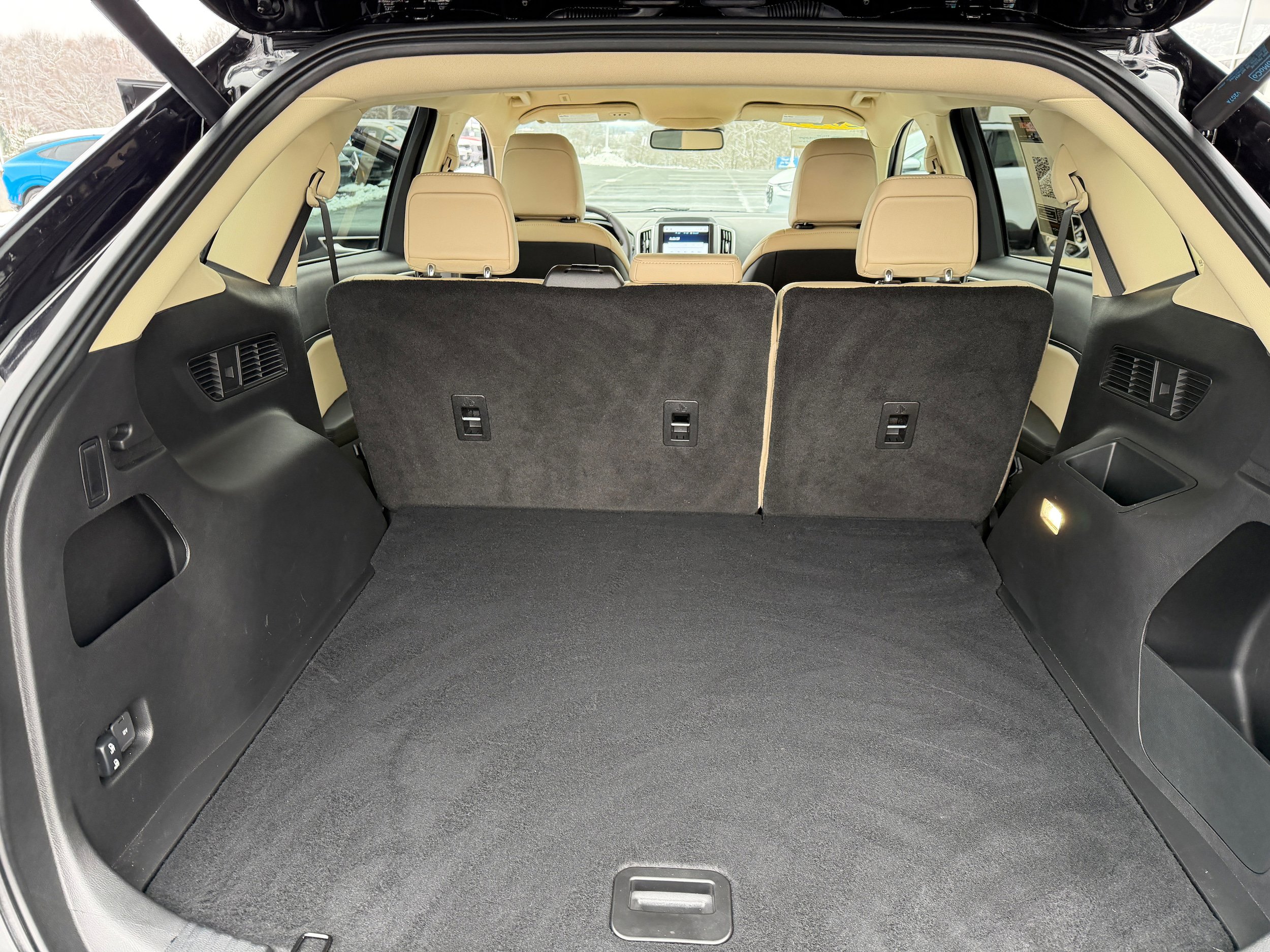 Certified 2024 Ford Edge SEL w/ Convenience Package AWD/4WD image 11