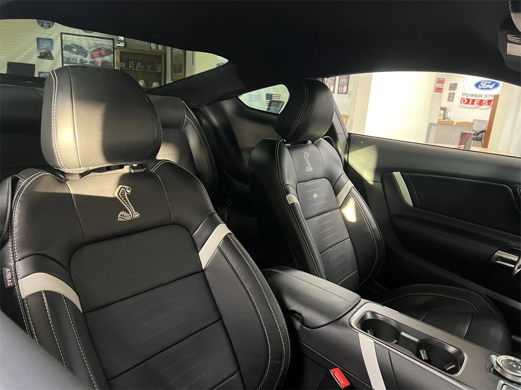 Certified 2021 Ford Mustang Shelby GT500 w/ Technology Package image 14