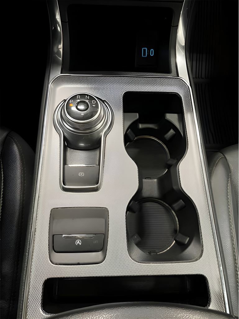 Certified 2021 Ford Edge Titanium w/ Canadian Touring Package image 21