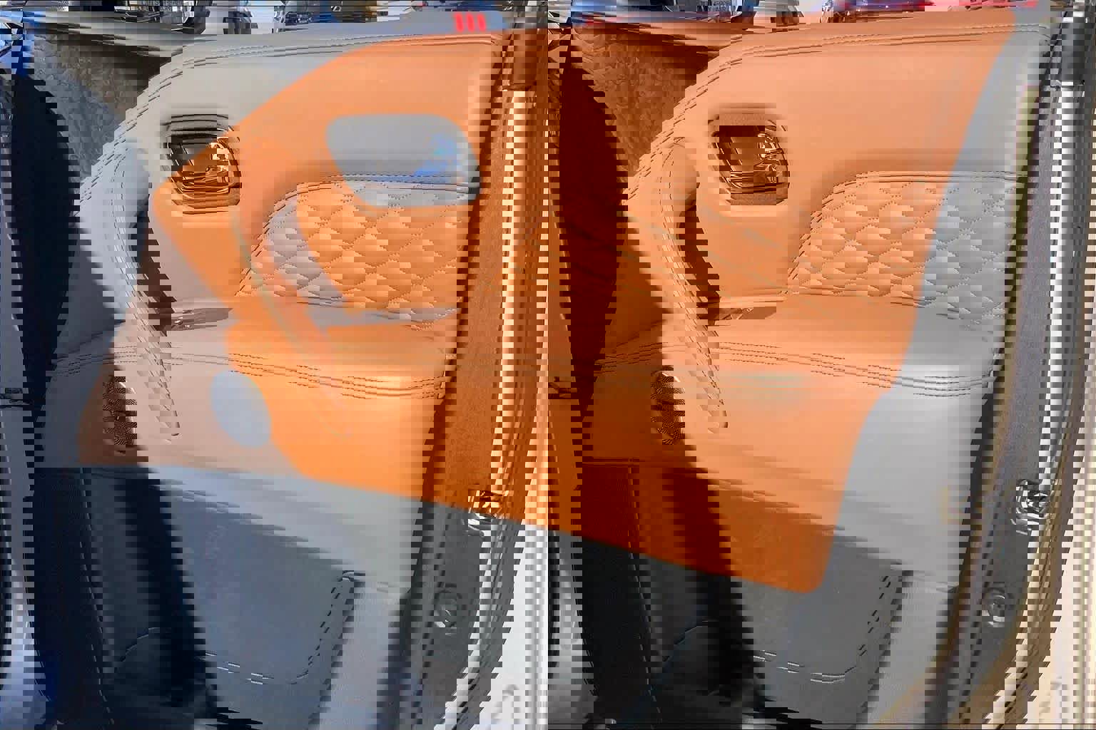 Used 2024 INFINITI QX80 Sensory w/ Cargo Package image 22