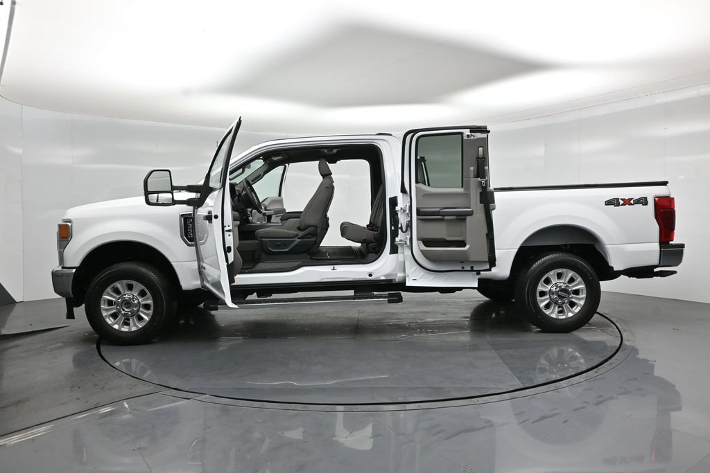 Certified 2022 Ford F350 XLT w/ XLT Value Package AWD/4WD image 32