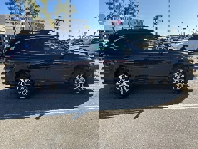 Used 2024 Subaru Outback Premium image 4