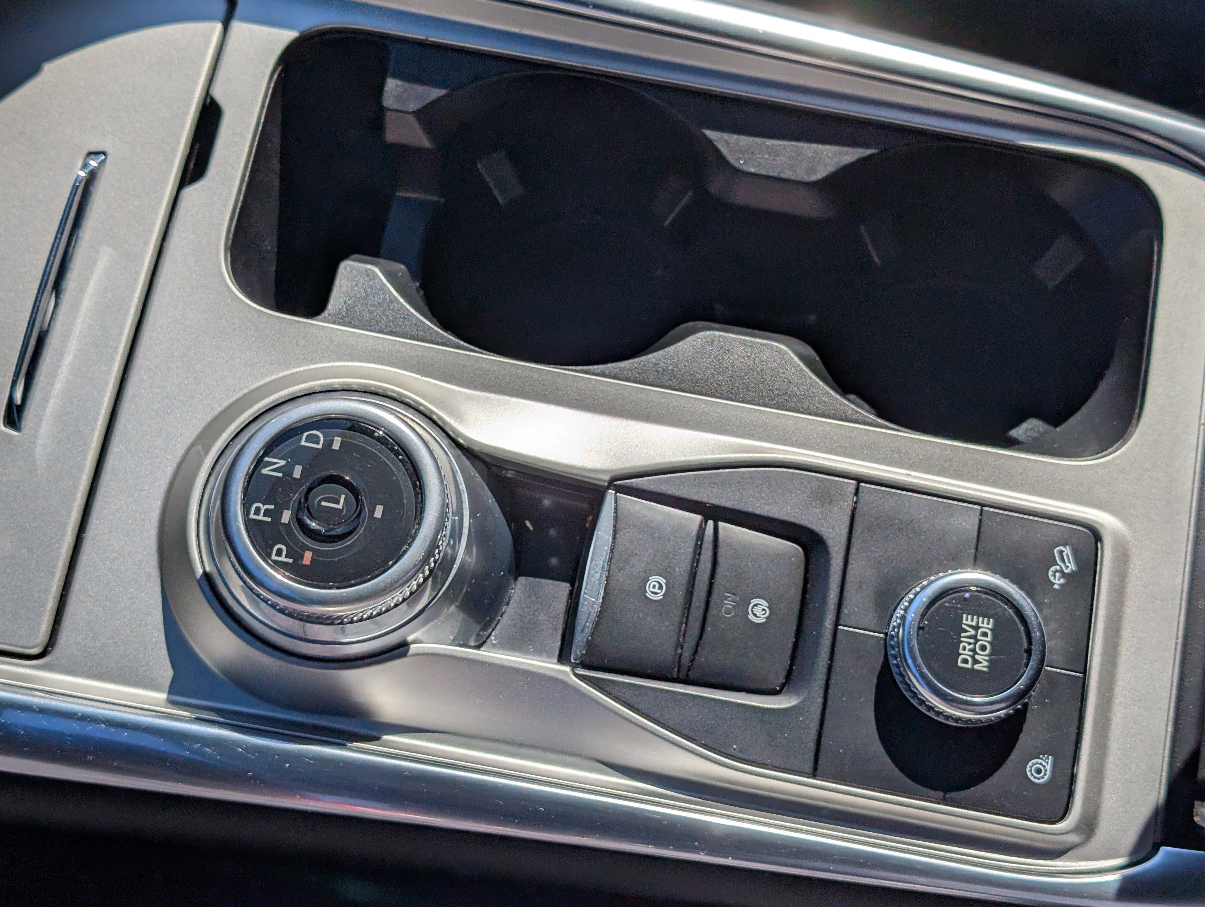 Certified 2022 Ford Explorer Limited w/ Limited Technology Package image 29