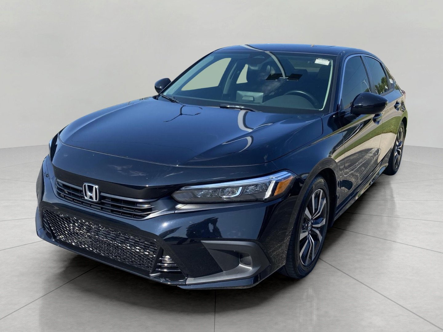 Used 2023 Honda Civic EX image 4