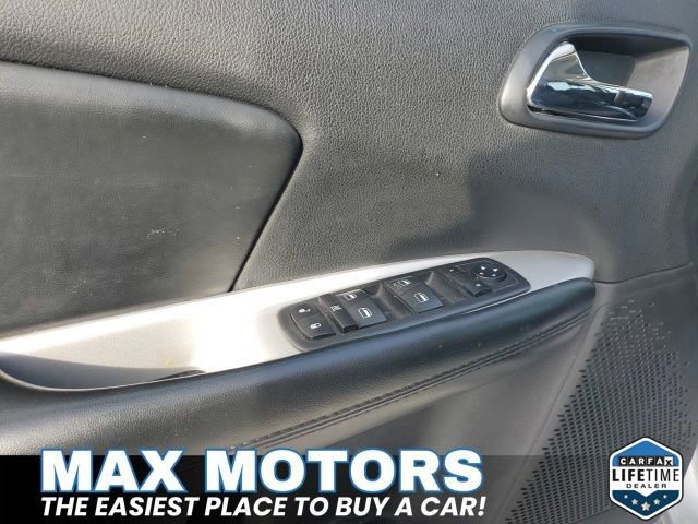 Used 2019 Dodge Journey SE w/ Blacktop Package image 16