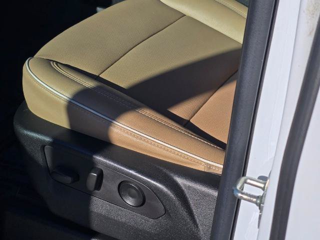 Used 2022 Chevrolet Tahoe Premier AWD/4WD image 27