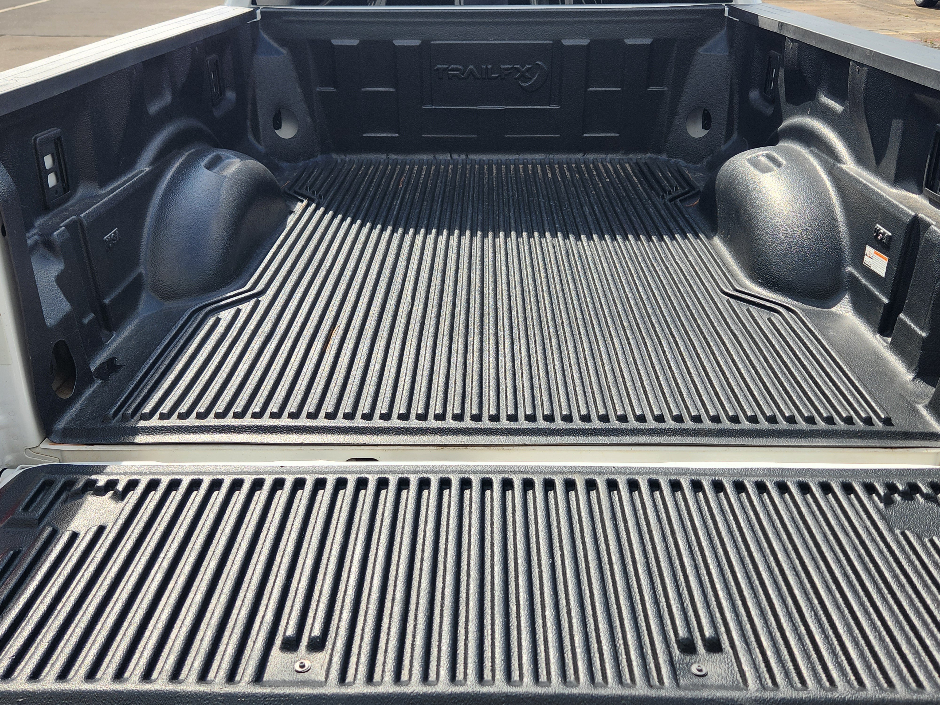 Certified 2025 Ford F250 XLT AWD/4WD image 23