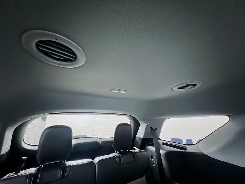 Certified 2023 Ford Explorer XLT w/ Equipment Group 202A AWD/4WD image 39