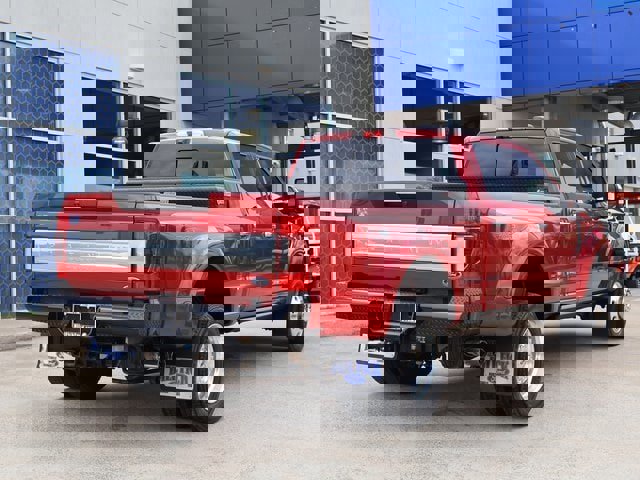 Certified 2020 Ford F450 Platinum w/ FX4 Off-Road Package image 5