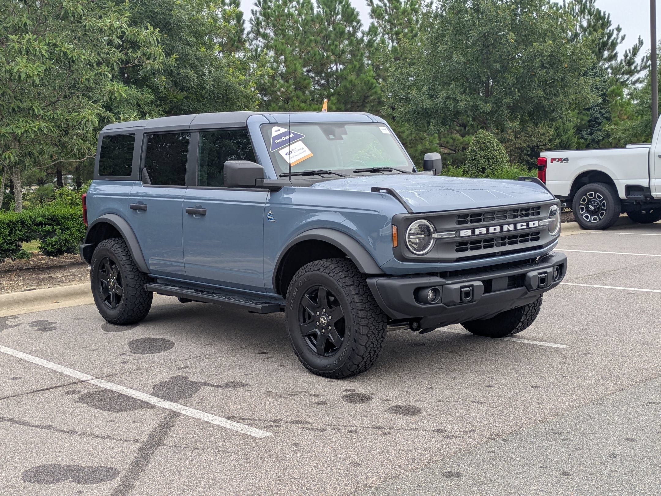 Certified 2024 Ford Bronco Black Diamond AWD/4WD image 2