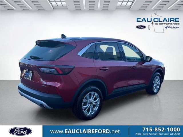 Certified 2023 Ford Escape Active w/ Tech Pack #1 AWD/4WD image 2