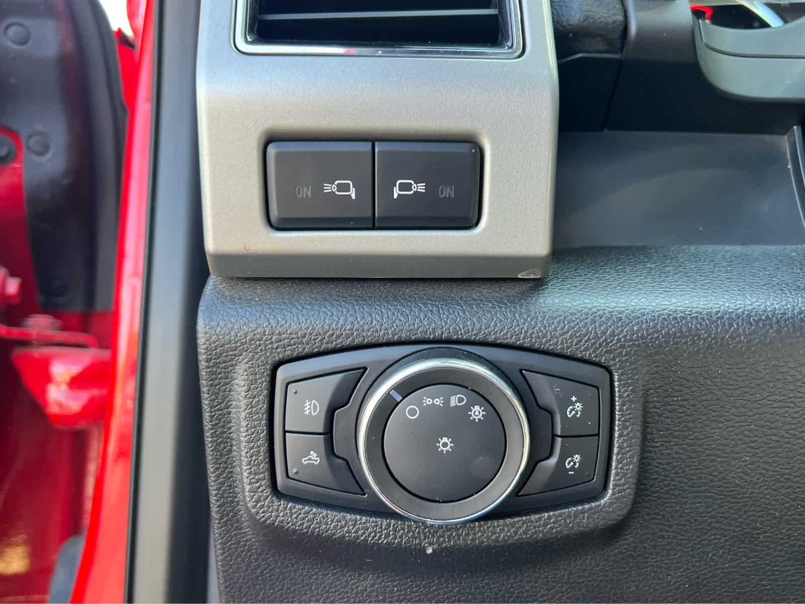 Certified 2018 Ford F150 Lariat AWD/4WD image 34