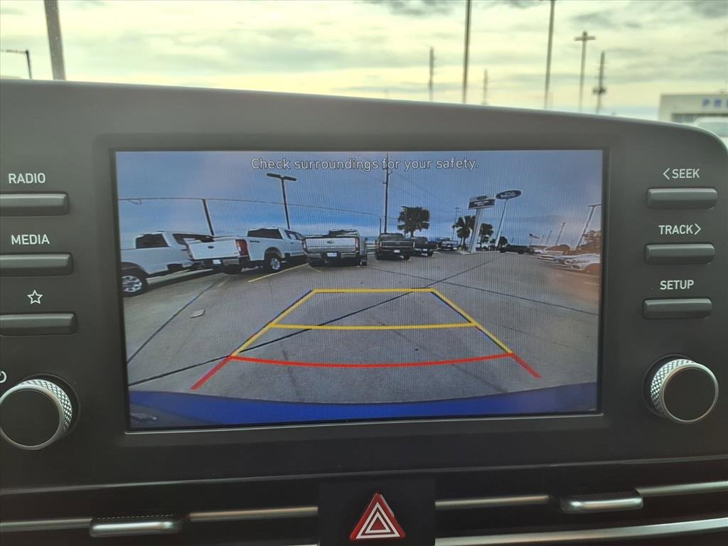 Used 2021 Hyundai Elantra SEL image 10