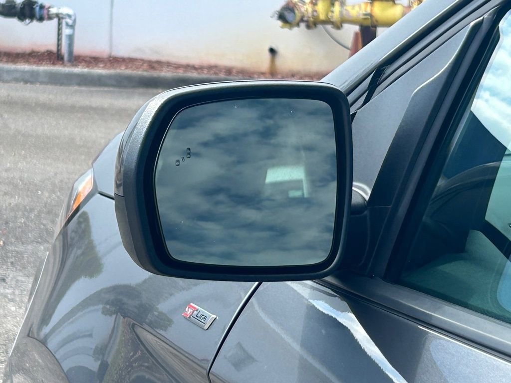 Certified 2023 Ford Edge ST-Line w/ Cargo Accessory Package image 17