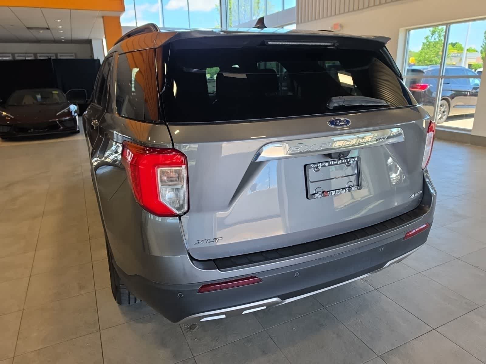 Certified 2022 Ford Explorer XLT w/ Equipment Group 202A AWD/4WD image 10