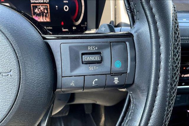 Used 2024 Nissan Rogue SL w/ SL Premium Package FWD image 12
