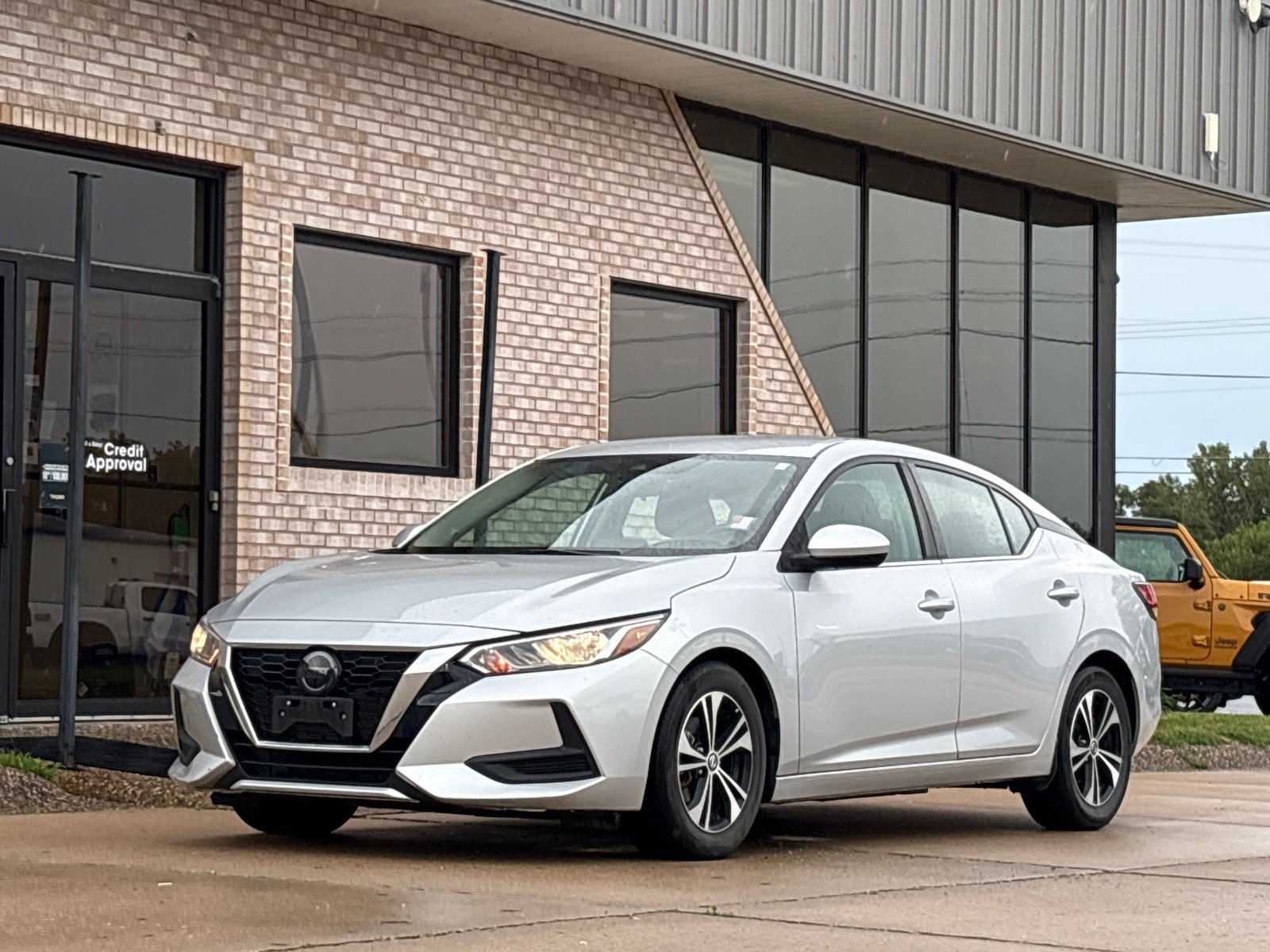 Used 2022 Nissan Sentra SV FWD image 1