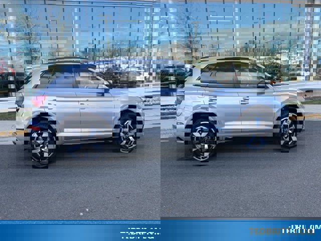 Used 2022 Audi Q5 2.0T Prestige w/ Prestige Package image 6