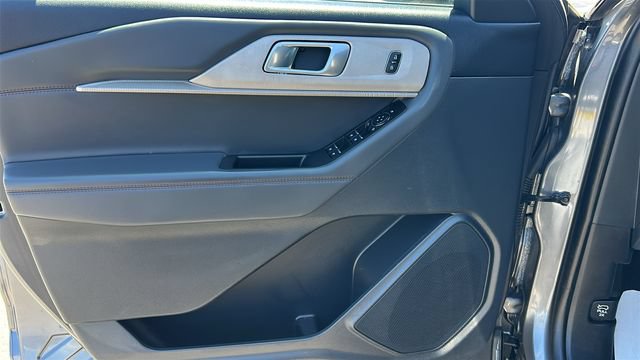 Certified 2025 Ford Explorer Active RWD image 16