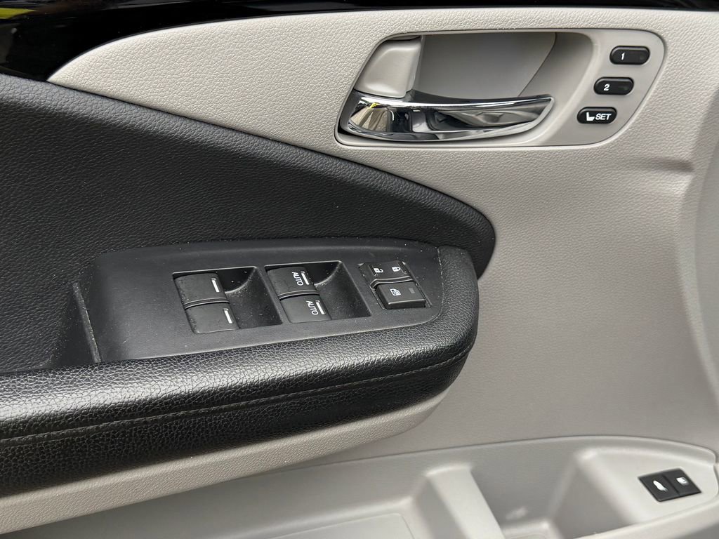 Used 2019 Honda Pilot Touring image 30