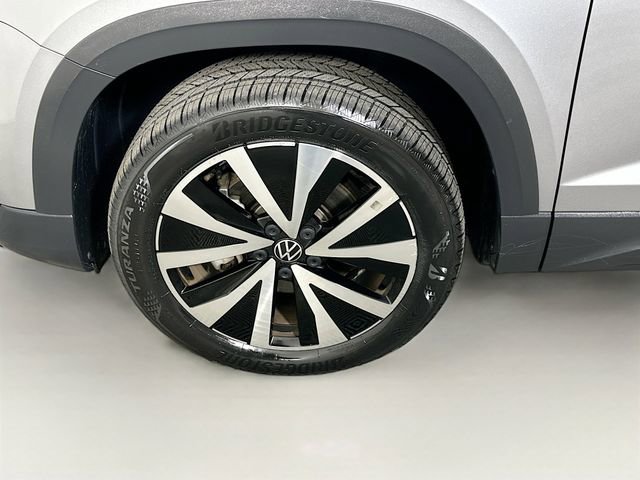 Used 2023 Volkswagen Taos SE w/ Panoramic Sunroof Package AWD/4WD image 37