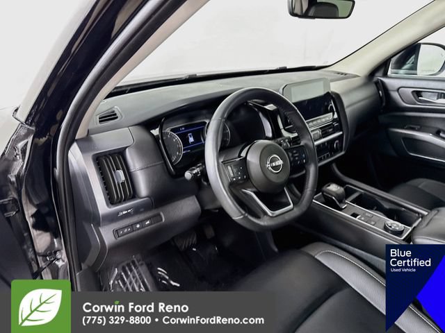 Used 2024 Nissan Pathfinder SL AWD/4WD image 12