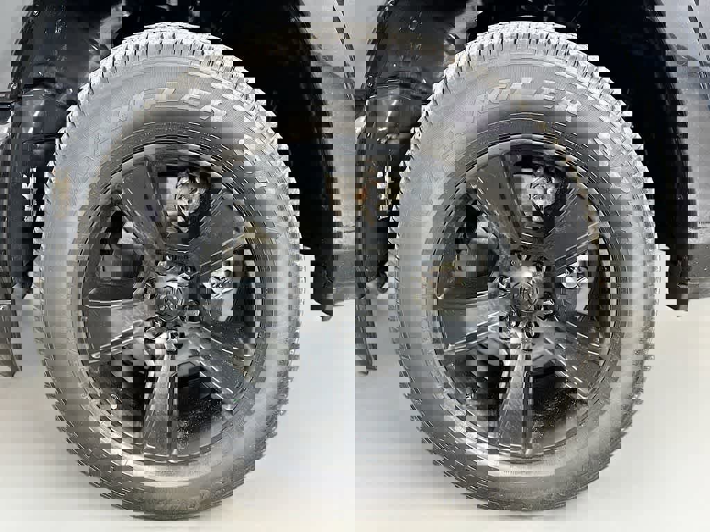 Used 2021 RAM 1500 Limited image 11