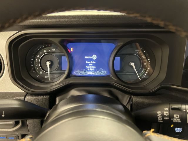 Used 2024 Jeep Wrangler Unlimited AWD/4WD image 16
