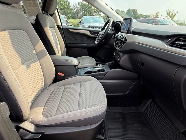 Certified 2022 Ford Escape SE w/ SE Sport Appearance Package AWD/4WD image 23