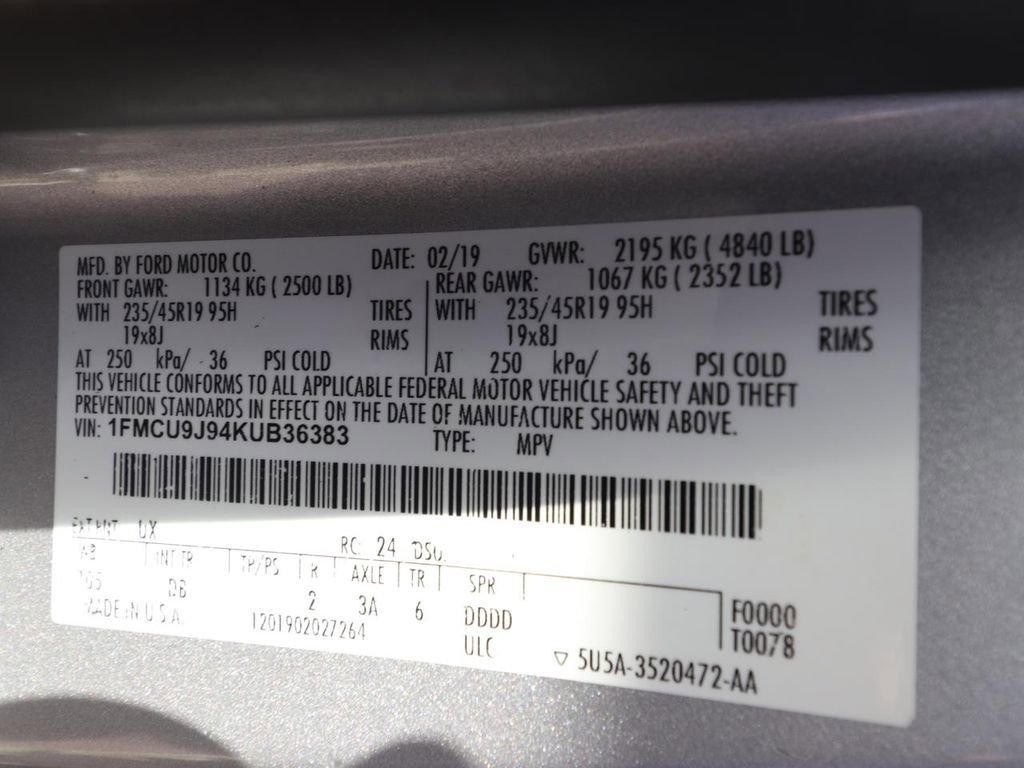 Certified 2019 Ford Escape Titanium image 27