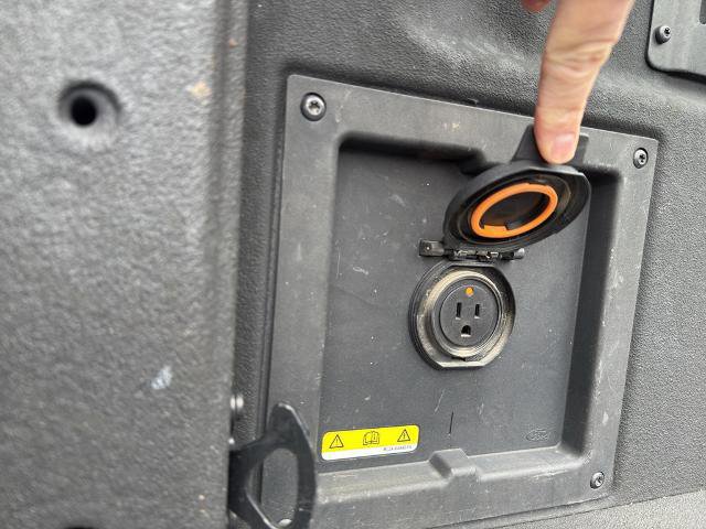 Certified 2021 Ford F150 XLT w/ Equipment Group 302A High image 8