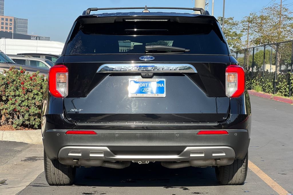 Certified 2022 Ford Explorer XLT w/ Equipment Group 202A image 6