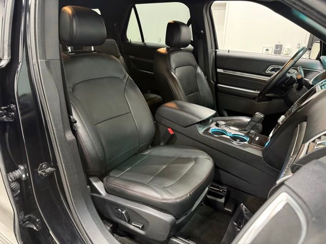 Certified 2017 Ford Explorer Sport w/ Equipment Group 401A AWD/4WD image 43
