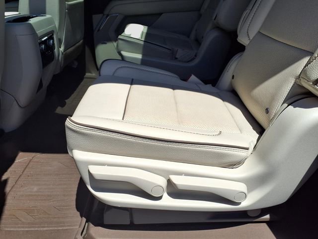 Used 2023 GMC Yukon XL Denali AWD/4WD image 9
