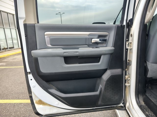Used 2019 RAM 1500 Classic SLT w/ Protection Group AWD/4WD image 11