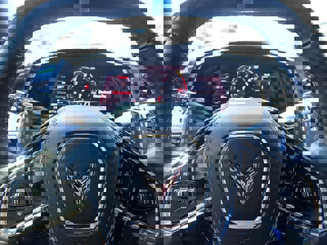 Used 2022 Chevrolet Corvette Stingray Premium Cpe w/ Z51 Performance Package image 15