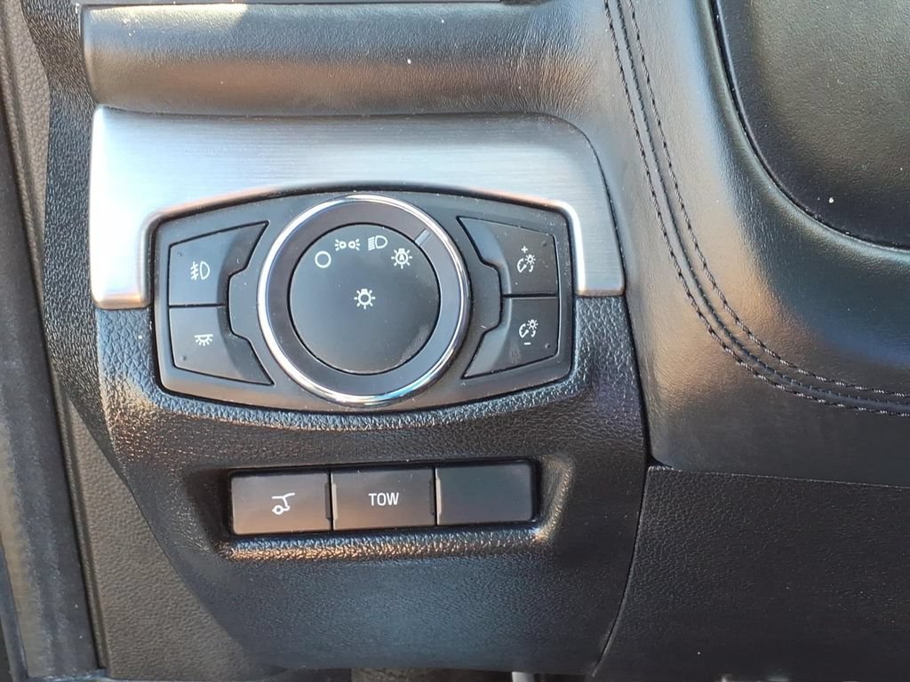 Certified 2018 Ford Explorer Platinum AWD/4WD image 18