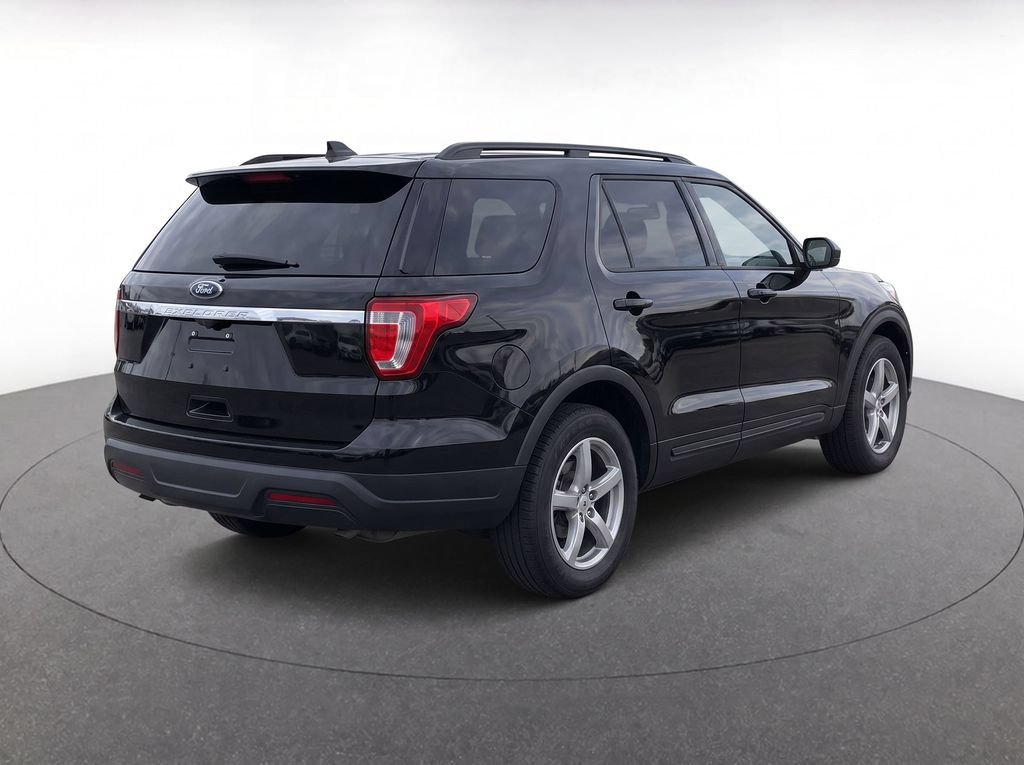 Certified 2018 Ford Explorer FWD image 6