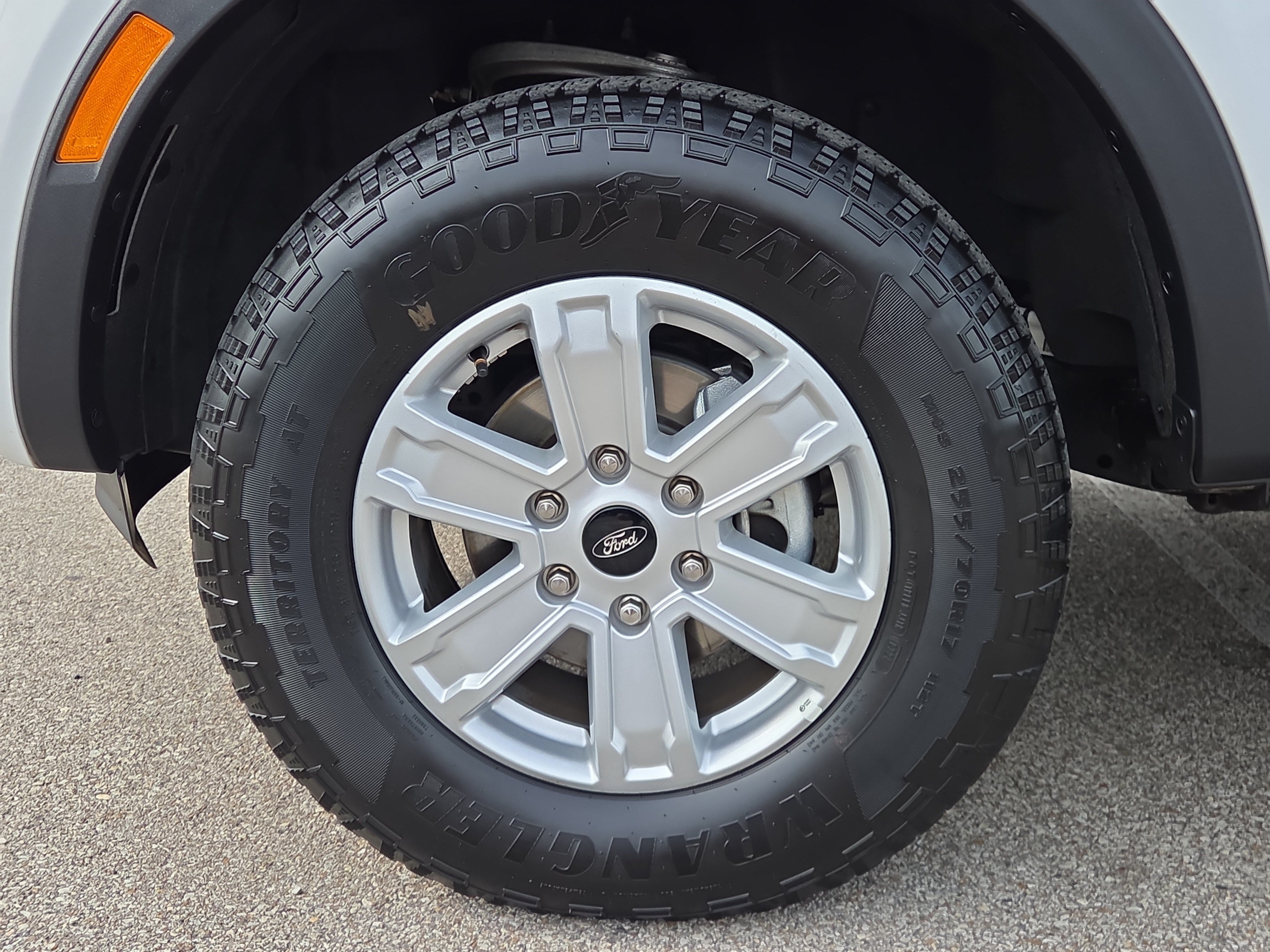 Certified 2024 Ford Ranger XL w/ Trailer Tow Package RWD image 9